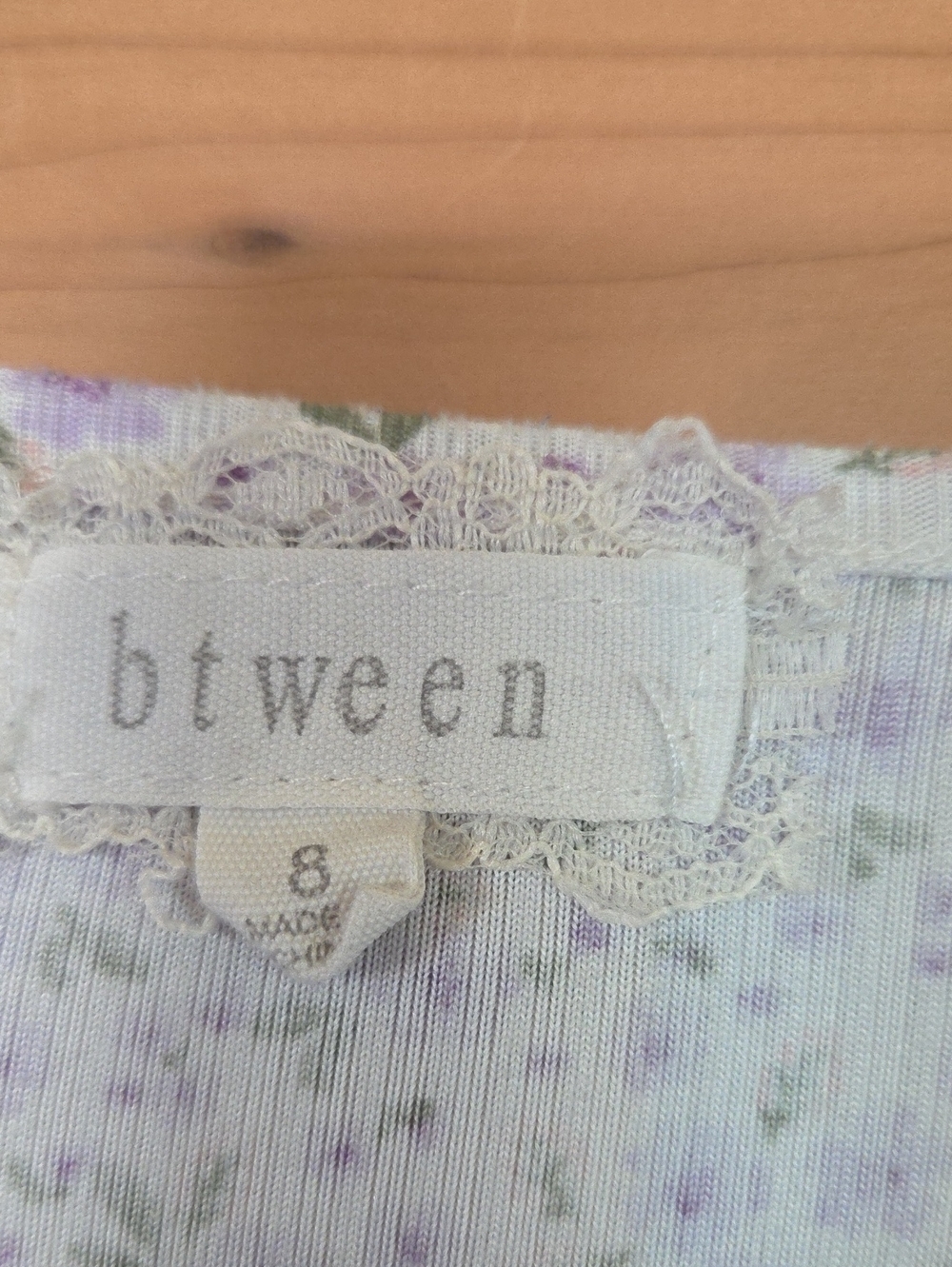 Intimates label close-up - Picture 3 of 4